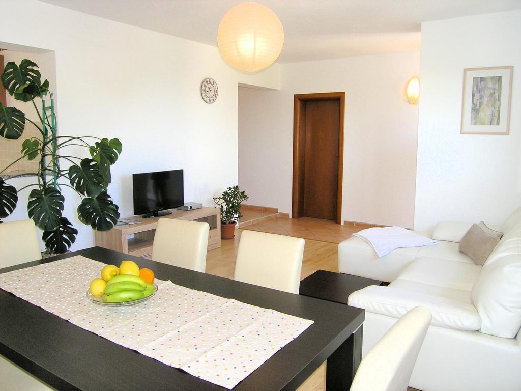 Apartments Dagmar 크르크 외부 사진